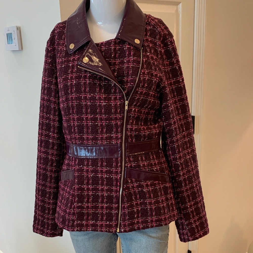 Elegant Burgundy Plaid Women's Blazer with Faux Leather Accents